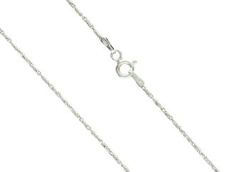 Srebrny łańcuszek damski DIA-LAN-6518-925 – delikatny łańcuszek o szerokości 1 mm i długości 70 cm. Wykonany ze srebra próby 925, waży ok. 4,40 g, z zapięciem na karabińczyk. 2.jpg